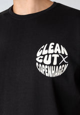 Clean Cut Copenhagen CIRCLE LOGO T-SHIRT T-shirts S/S Sort