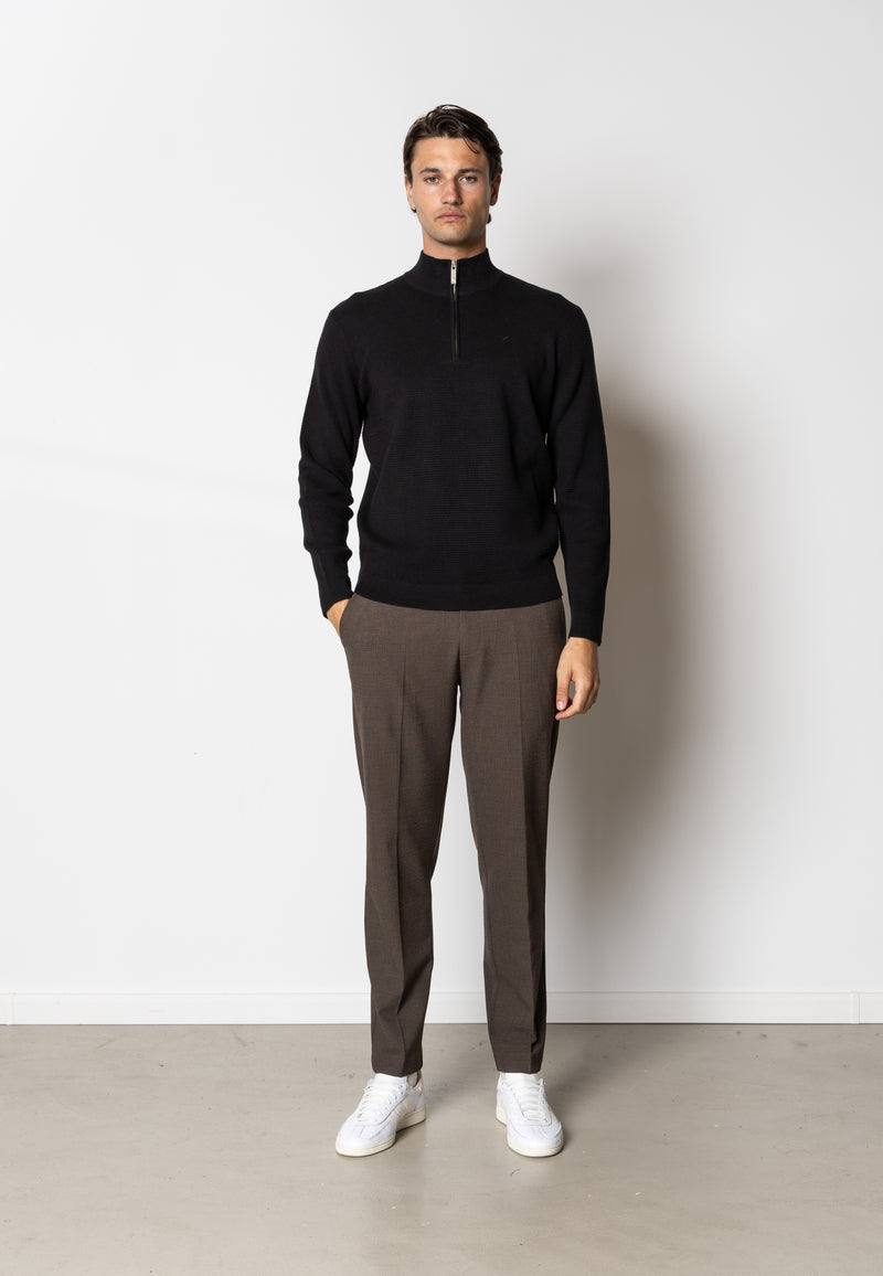 Clean Cut Copenhagen OSCAR 1/2 ZIP KNITTED JUMPER Strik Sort