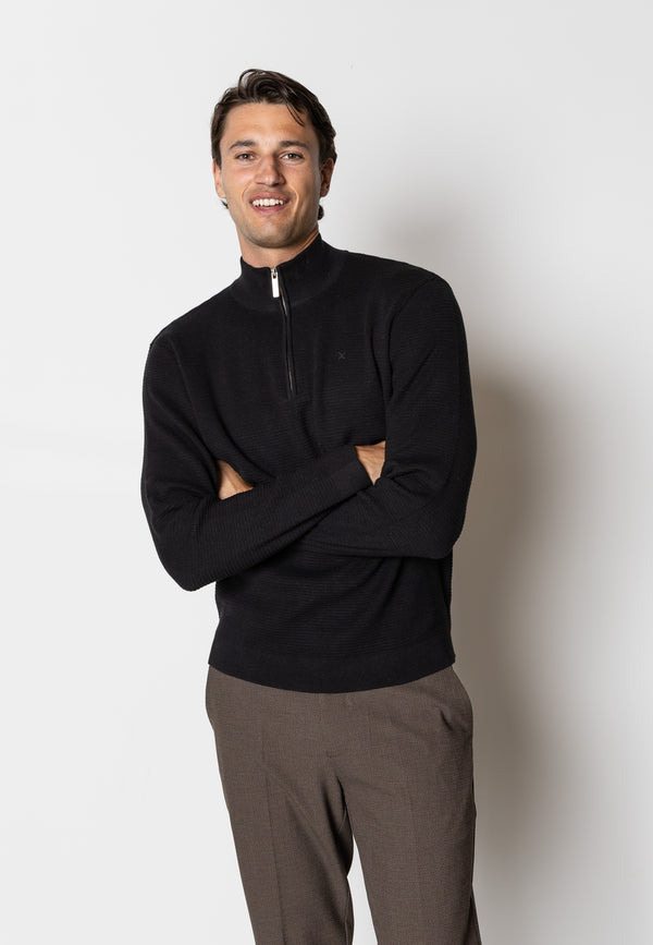 Clean Cut Copenhagen OSCAR 1/2 ZIP KNITTED JUMPER Strik Sort