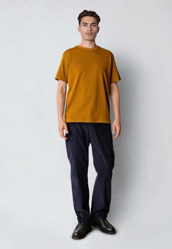 Clean Cut Copenhagen STABLE T-SHIRT T-shirts S/S Guld Brun